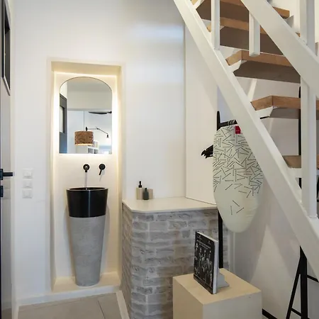 Silvernoses Little Venice * Mykonos Town